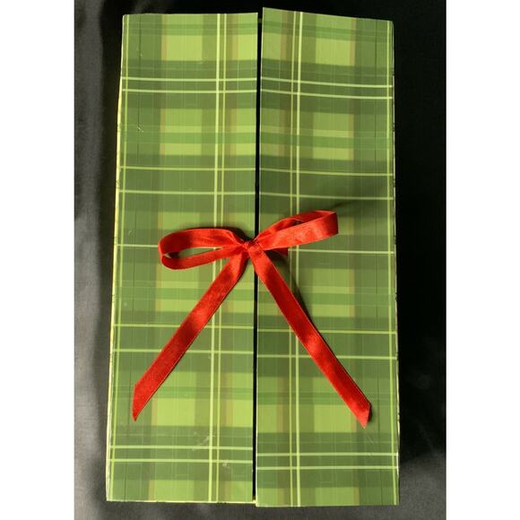 IWGAC Wooden Christmas Ornament 12 pcs With Original Storage Box - Complete - Picture 6 of 7